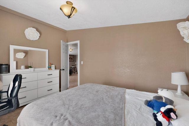 16 Cereza Circle, Los Lunas, NM 87031