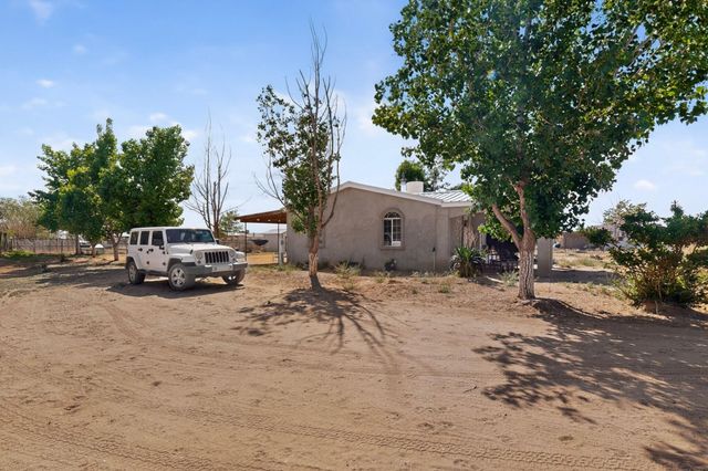 16 Cereza Circle, Los Lunas, NM 87031