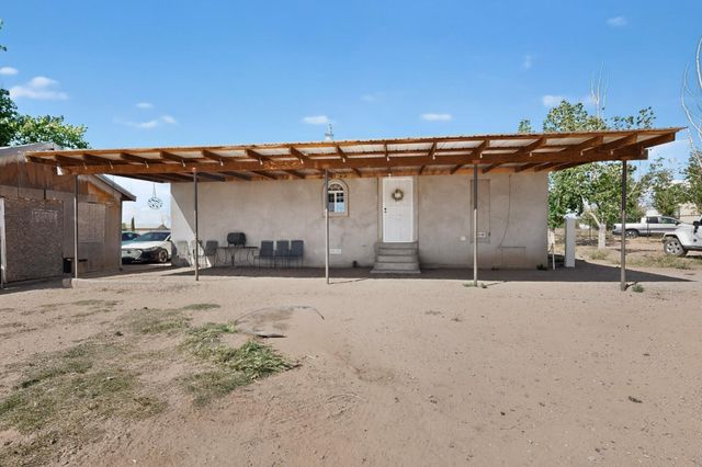 16 Cereza Circle, Los Lunas, NM 87031