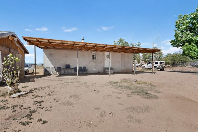 16 Cereza Circle, Los Lunas, NM 87031