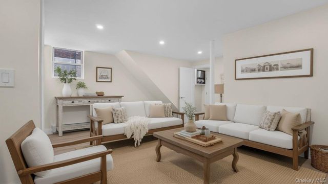 2716 Gunther Avenue, Bronx, NY 10469