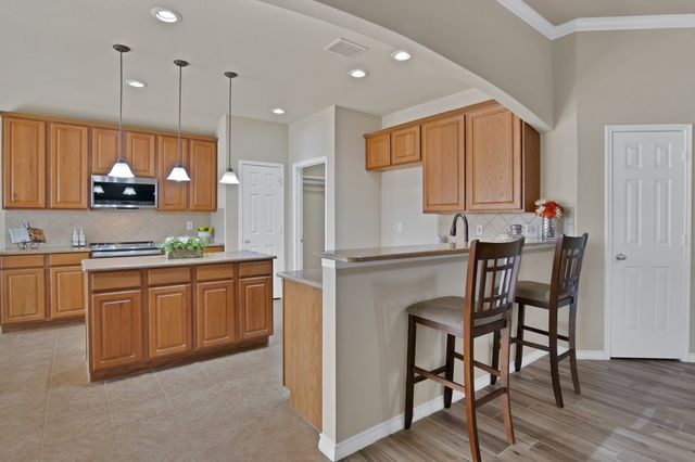 1116 Linden Drive, Burleson, TX 76028