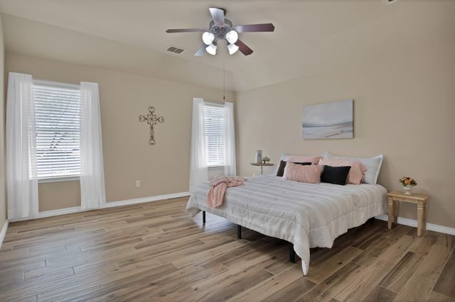 1116 Linden Drive, Burleson, TX 76028