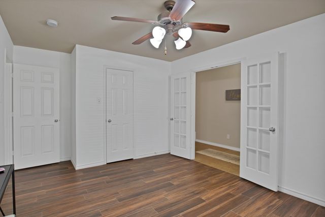 1116 Linden Drive, Burleson, TX 76028