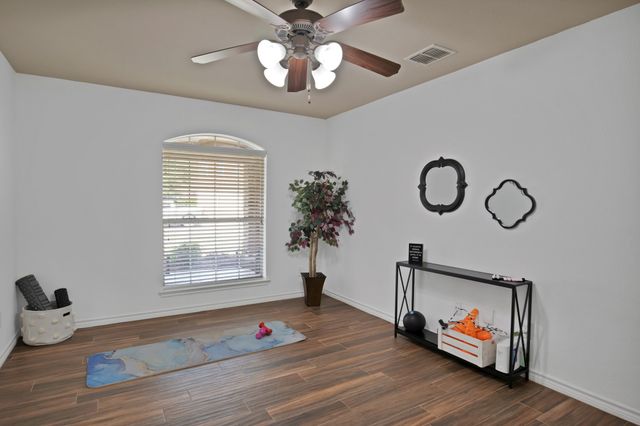1116 Linden Drive, Burleson, TX 76028