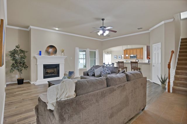 1116 Linden Drive, Burleson, TX 76028