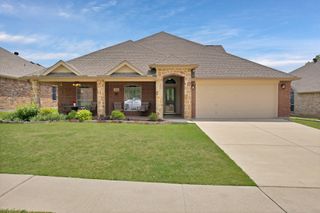 1116 Linden Drive, Burleson, TX 76028