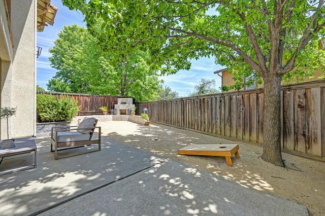 2674 Flintlock Ln, Rocklin, CA 95765