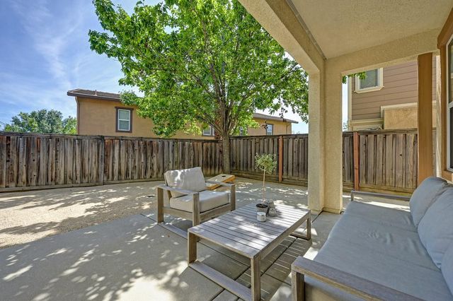 2674 Flintlock Ln, Rocklin, CA 95765