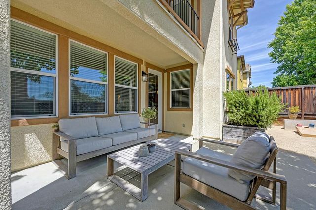 2674 Flintlock Ln, Rocklin, CA 95765