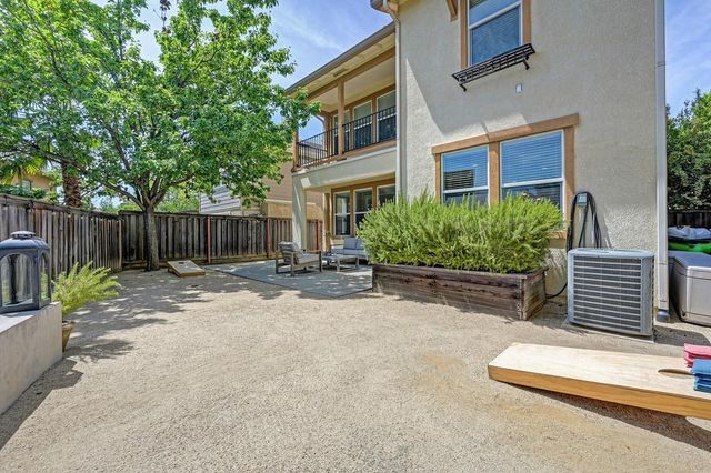 2674 Flintlock Ln, Rocklin, CA 95765