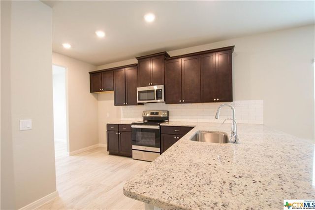 2819 Wheatfield WAY, New Braunfels, TX 78130