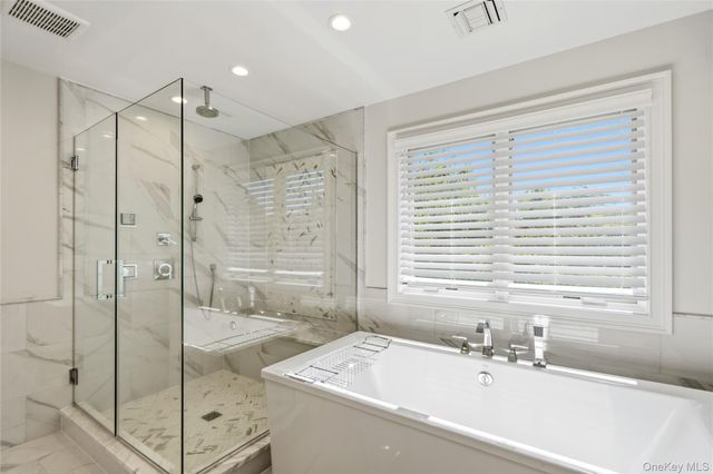 55 Belmont Circle, Syosset, NY 11791