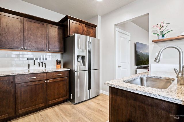 12048 W Victory Road, Boise, ID 83709