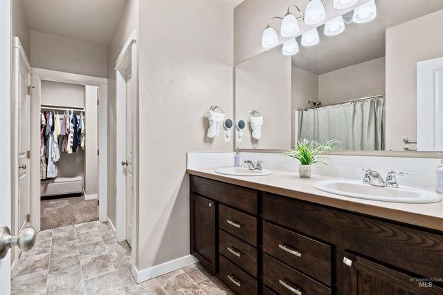 12048 W Victory Road, Boise, ID 83709