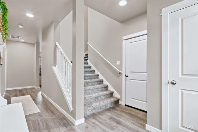 12048 W Victory Road, Boise, ID 83709