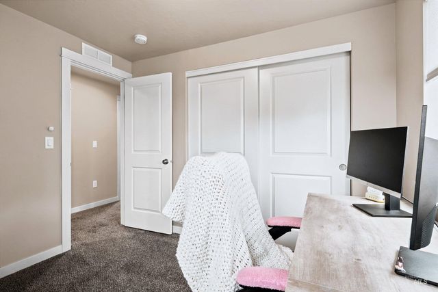 12048 W Victory Road, Boise, ID 83709