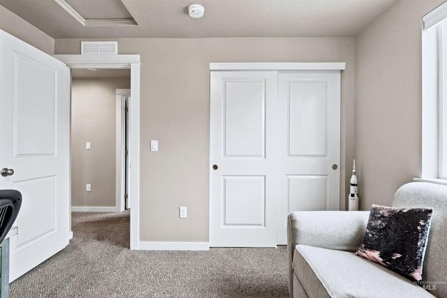 12048 W Victory Road, Boise, ID 83709
