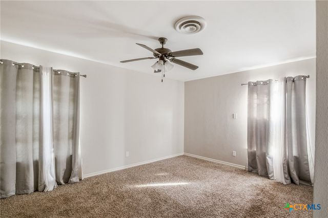 680 E Frontage Road, Victoria, TX 77905