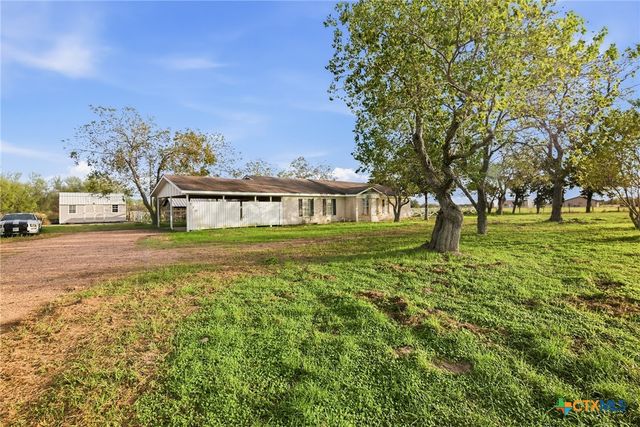 680 E Frontage Road, Victoria, TX 77905