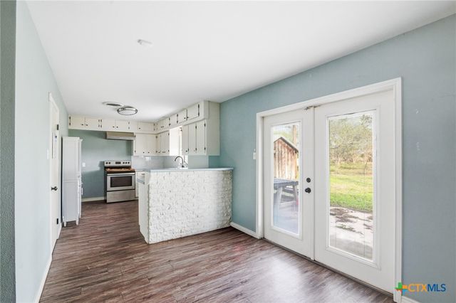 680 E Frontage Road, Victoria, TX 77905