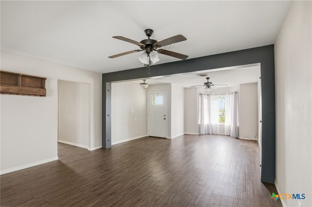 680 E Frontage Road, Victoria, TX 77905