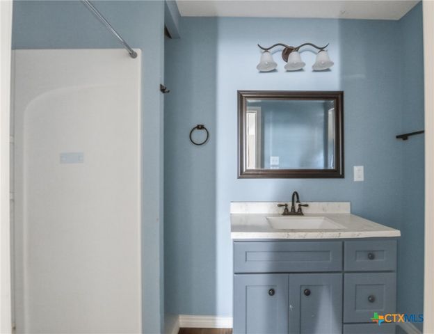 680 E Frontage Road, Victoria, TX 77905