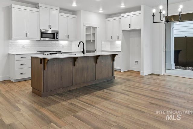 5957 W Domford Lane, Eagle, ID 83616