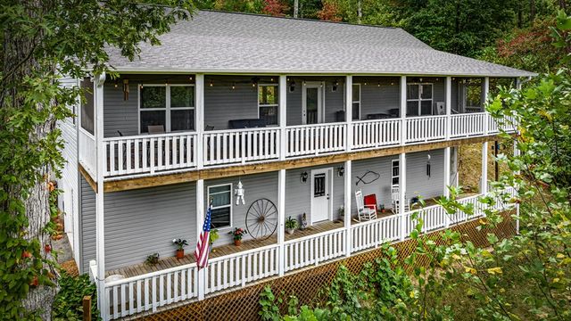 6 Gilliam Road, Mineral Bluff, GA 30559