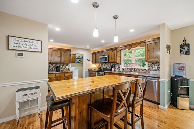 6 Gilliam Road, Mineral Bluff, GA 30559