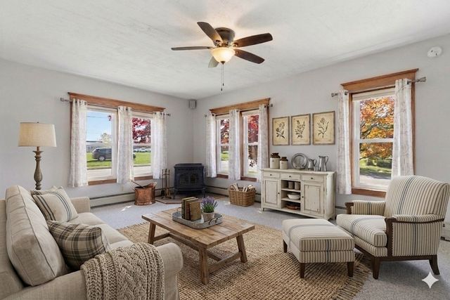 4263 Acushnet Ave, New Bedford, MA 02745