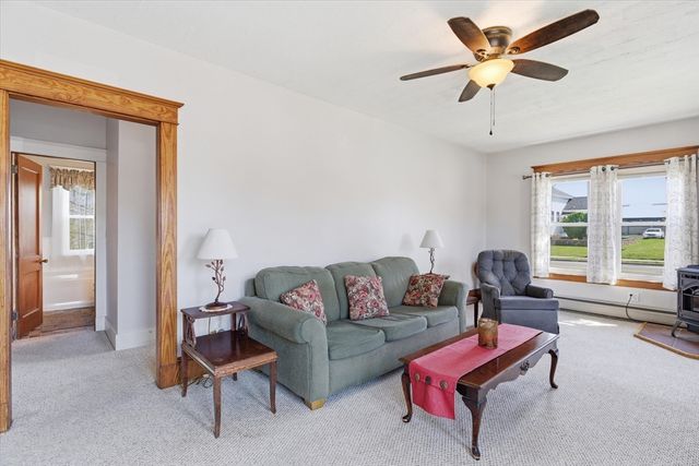 4263 Acushnet Ave, New Bedford, MA 02745