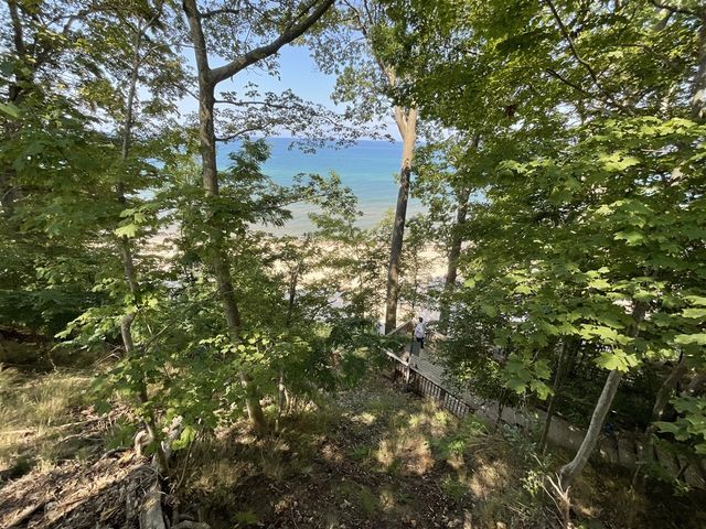 72 Wilderness Ridge Drive, Douglas, MI 49406