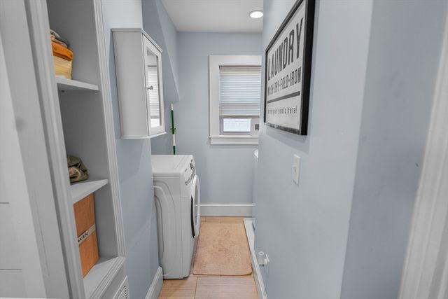 17 Currier Ave, Haverhill, MA 01830