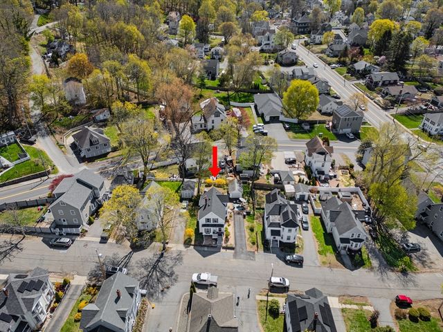 17 Currier Ave, Haverhill, MA 01830