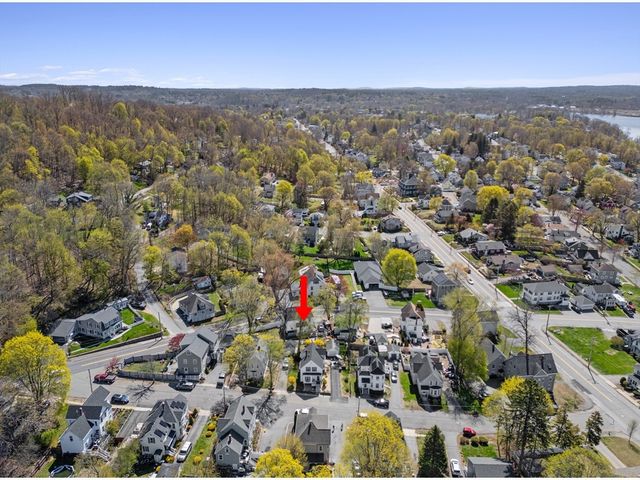 17 Currier Ave, Haverhill, MA 01830