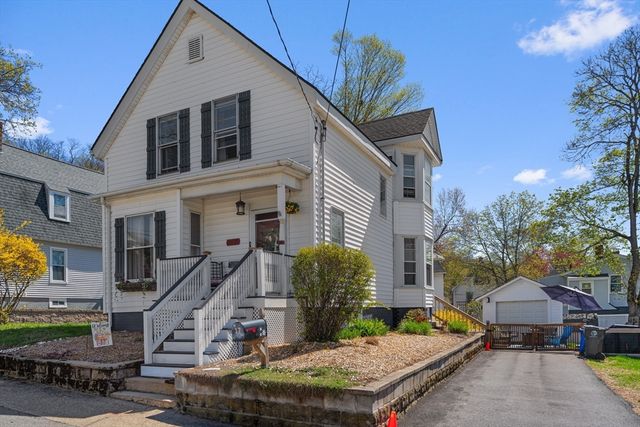 17 Currier Ave, Haverhill, MA 01830