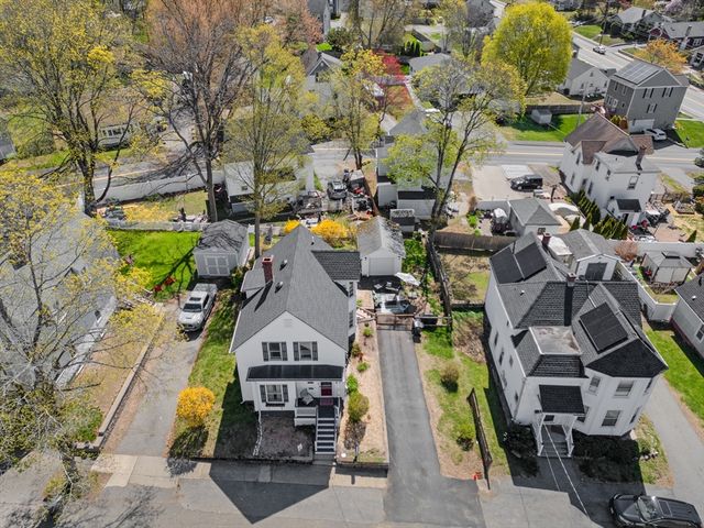 17 Currier Ave, Haverhill, MA 01830