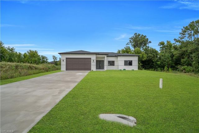 3609 23rd ST SW, Lehigh Acres, FL 33976