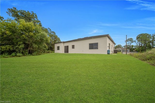 3609 23rd ST SW, Lehigh Acres, FL 33976