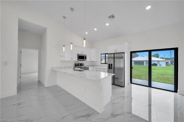 3609 23rd ST SW, Lehigh Acres, FL 33976