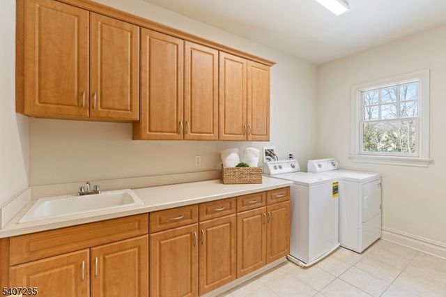 48 Wisteria Way, Bernards Twp., NJ 07920