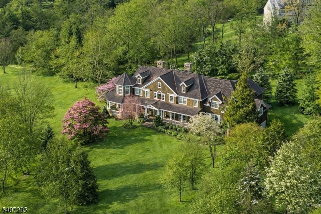 48 Wisteria Way, Bernards Twp., NJ 07920