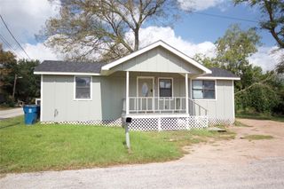 8 N Granville Street, Bellville, TX 77418