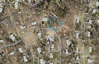 219 Gleneagles Road E, Statesville, NC 28625