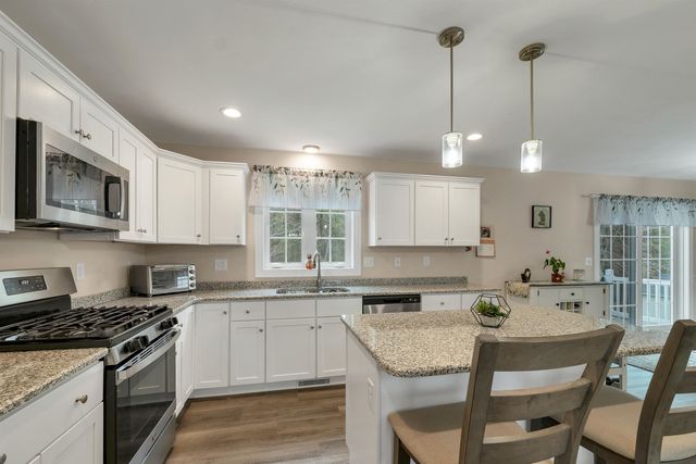 73 Bailey Drive, Pittsfield, NH 03263