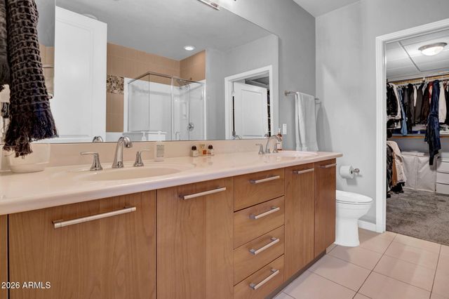 1 E LEXINGTON Avenue 1001, Phoenix, AZ 85012