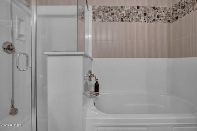 1 E LEXINGTON Avenue 1001, Phoenix, AZ 85012