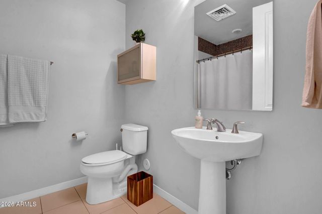 1 E LEXINGTON Avenue 1001, Phoenix, AZ 85012