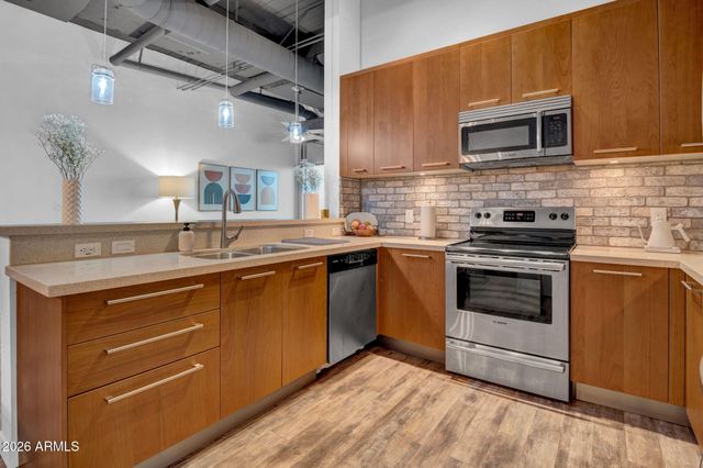 1 E LEXINGTON Avenue 1001, Phoenix, AZ 85012